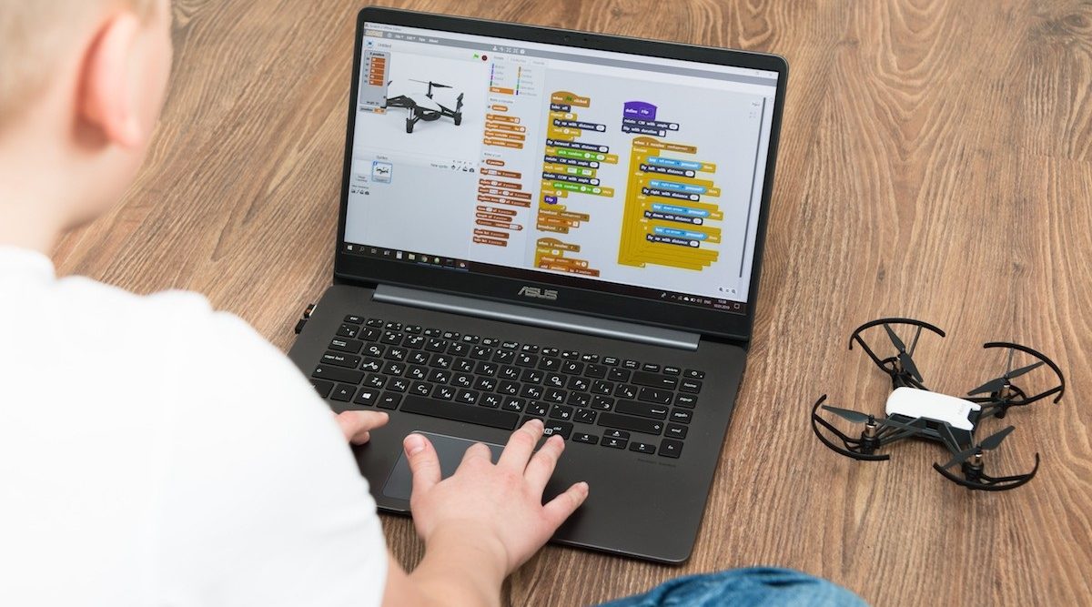 How to incorporate technology into your art shop